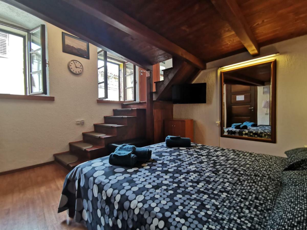Studio Apartman Galerija Buzet Zewnętrze zdjęcie